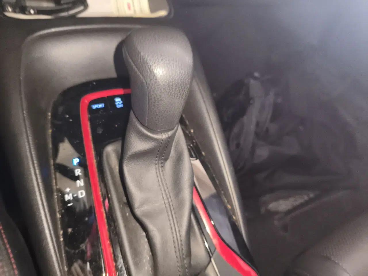 Toyota Levin 2023 185T CVT Sport Edition — миниатюра 14