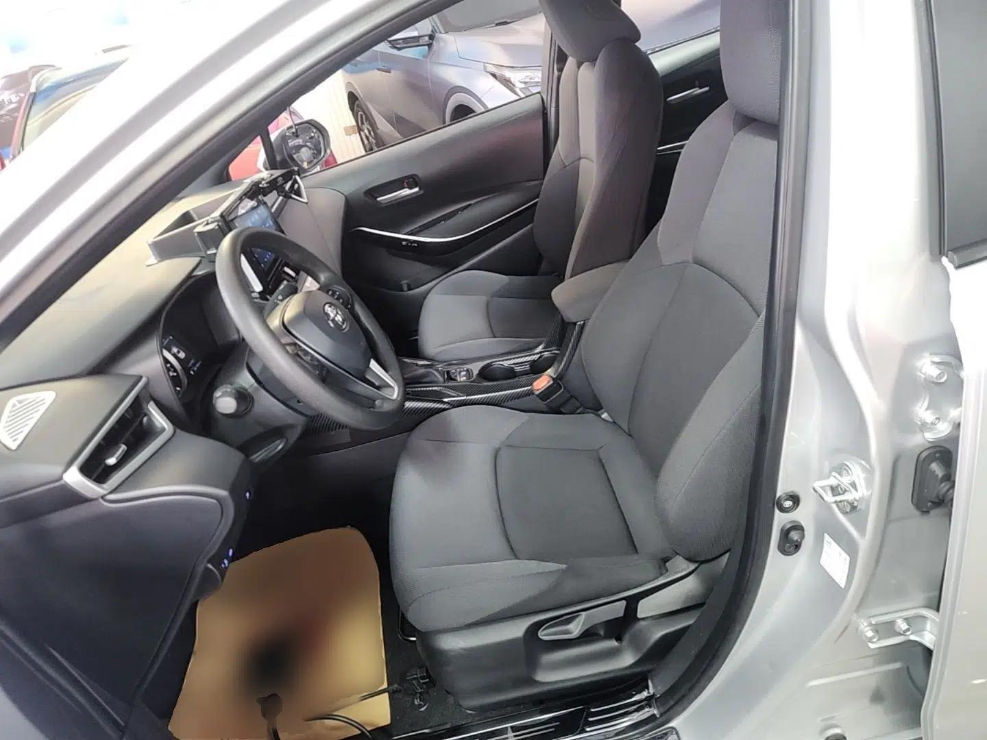 Toyota Levin 2022 Dual-Engine 1.8H E-CVT Luxury Edition — миниатюра 17