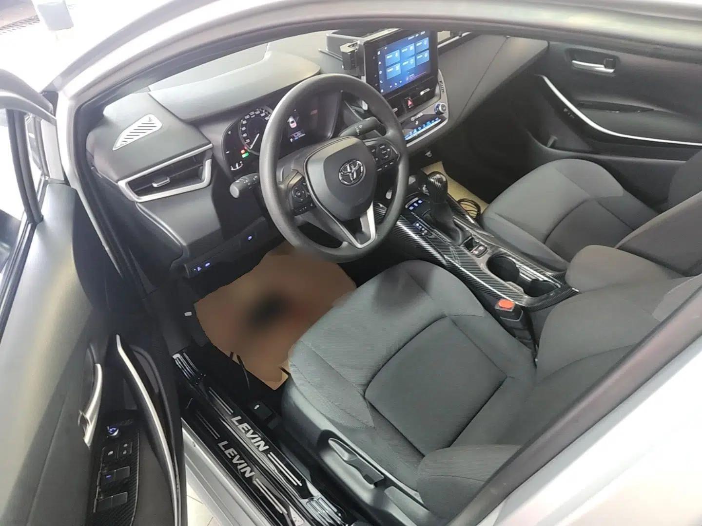 Toyota Levin 2022 Dual-Engine 1.8H E-CVT Luxury Edition — миниатюра 18