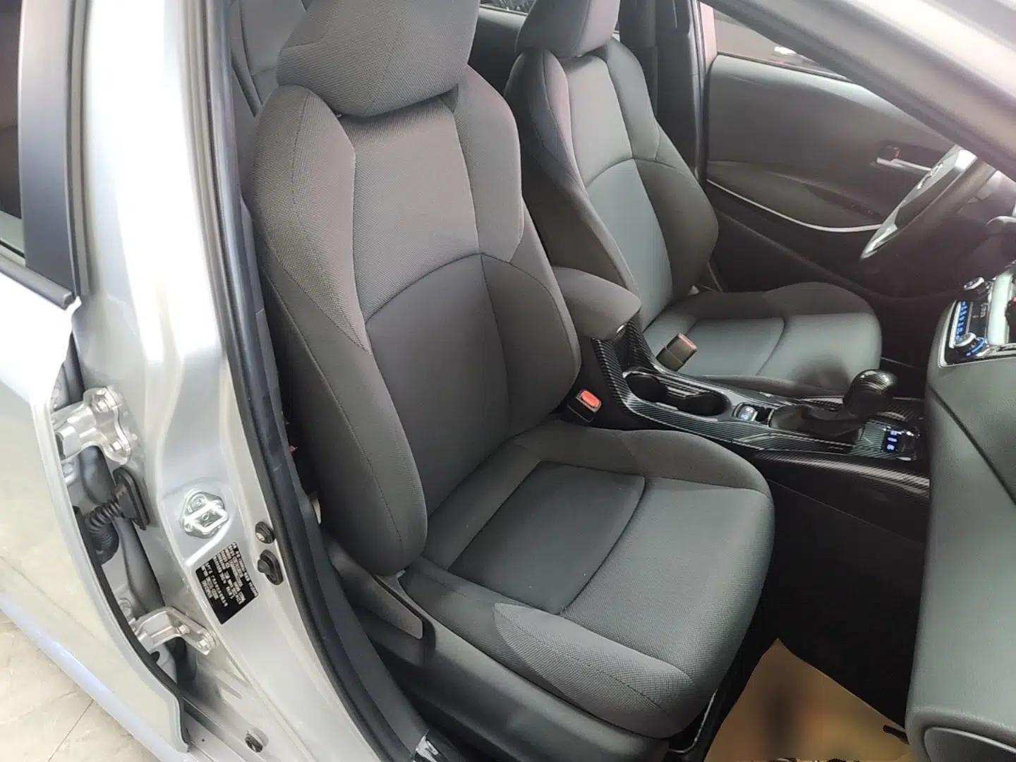Toyota Levin 2022 Dual-Engine 1.8H E-CVT Luxury Edition — миниатюра 19