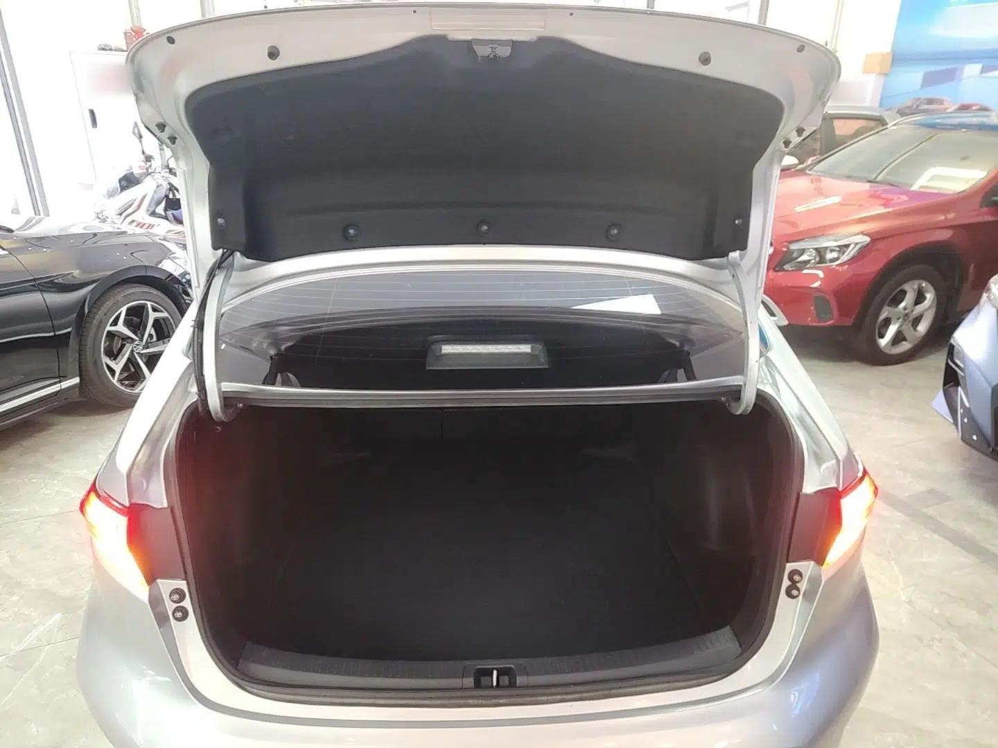 Toyota Levin 2022 Dual-Engine 1.8H E-CVT Luxury Edition — миниатюра 22