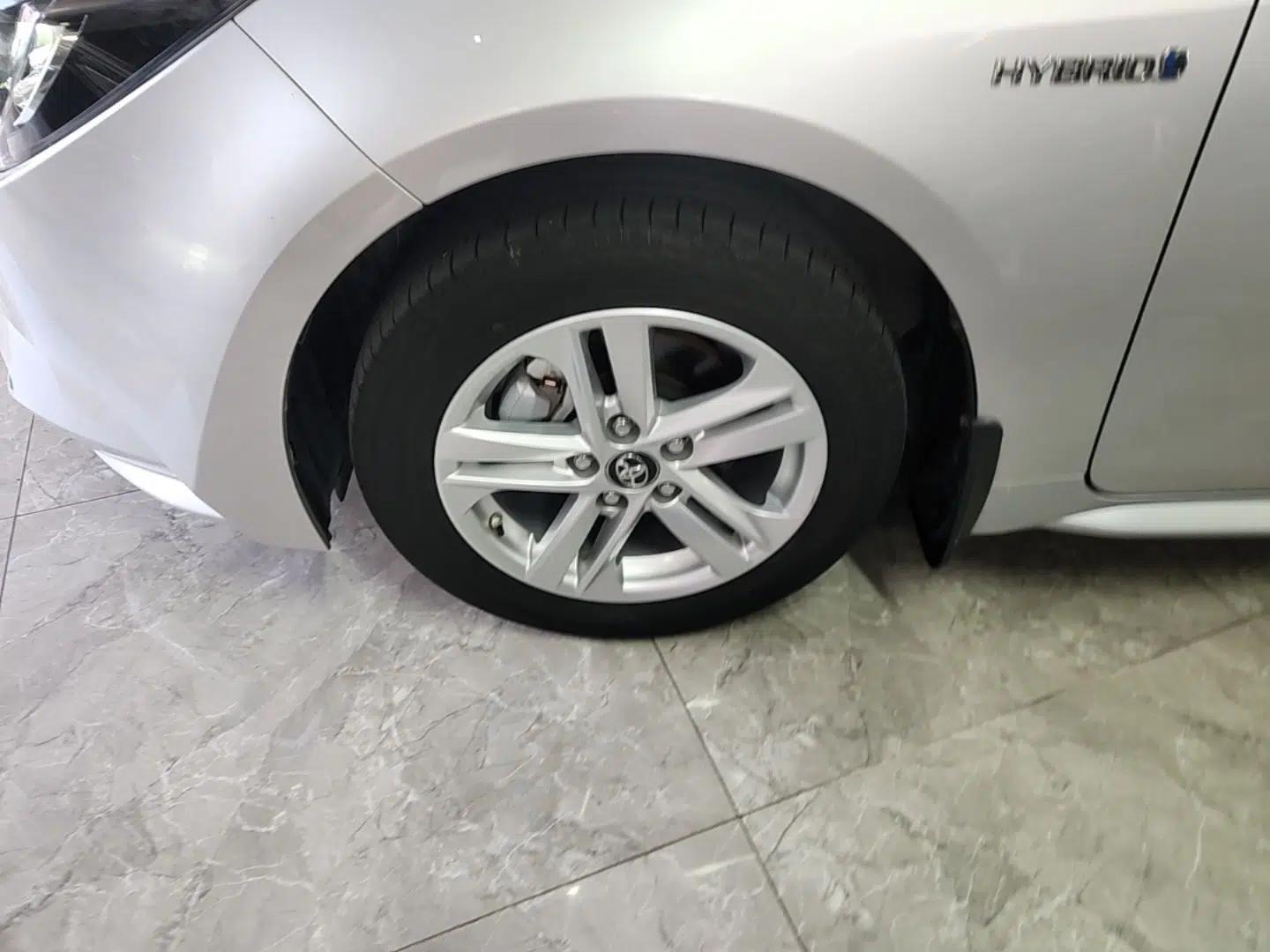 Toyota Levin 2022 Dual-Engine 1.8H E-CVT Luxury Edition — миниатюра 10