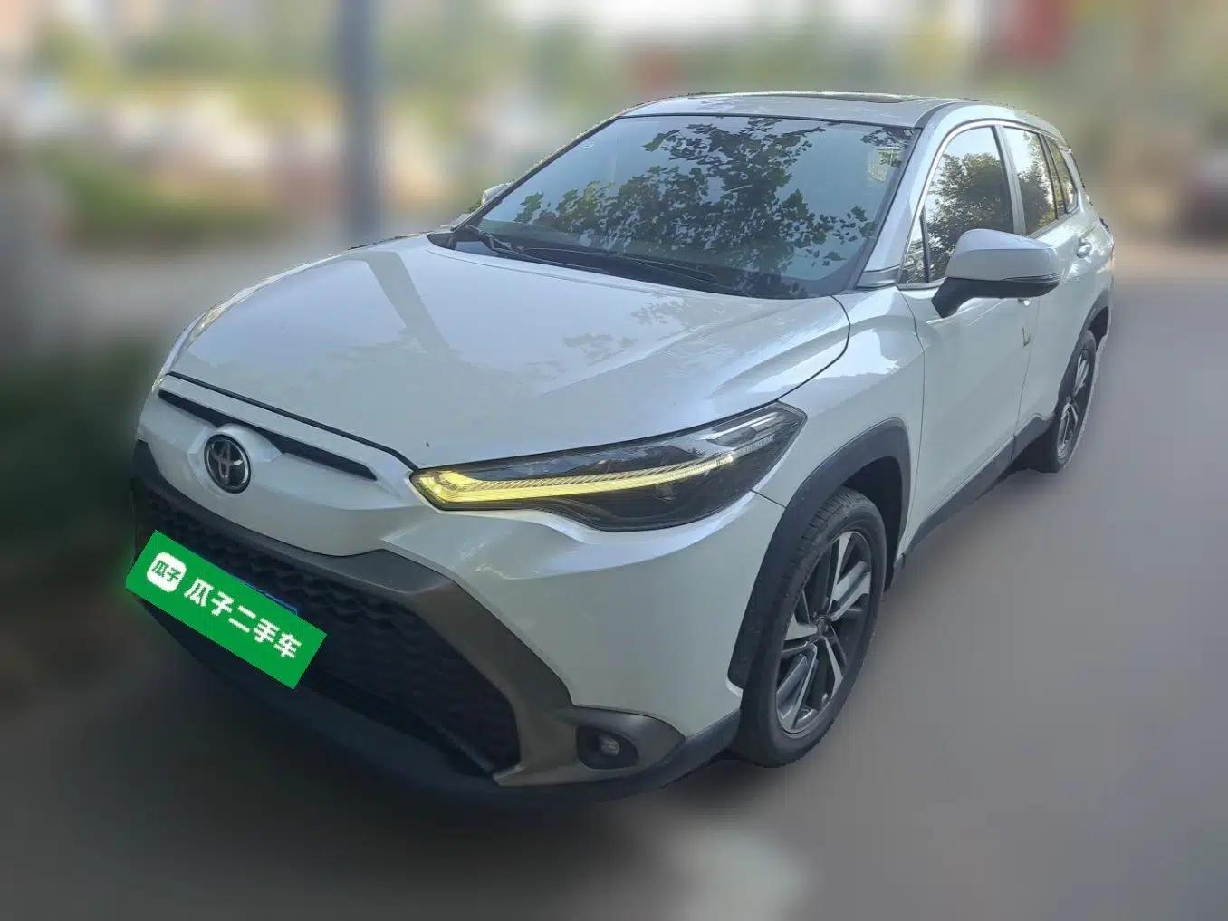 Toyota FRONTLANDER 2022 2.0L CVT Luxury PLUS Edition — миниатюра 1