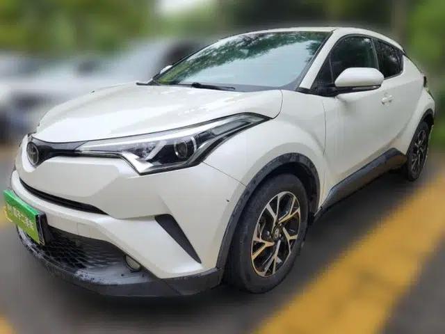 Toyota C-HR 2018 2.0L Leading with Sunroof China VI Standard