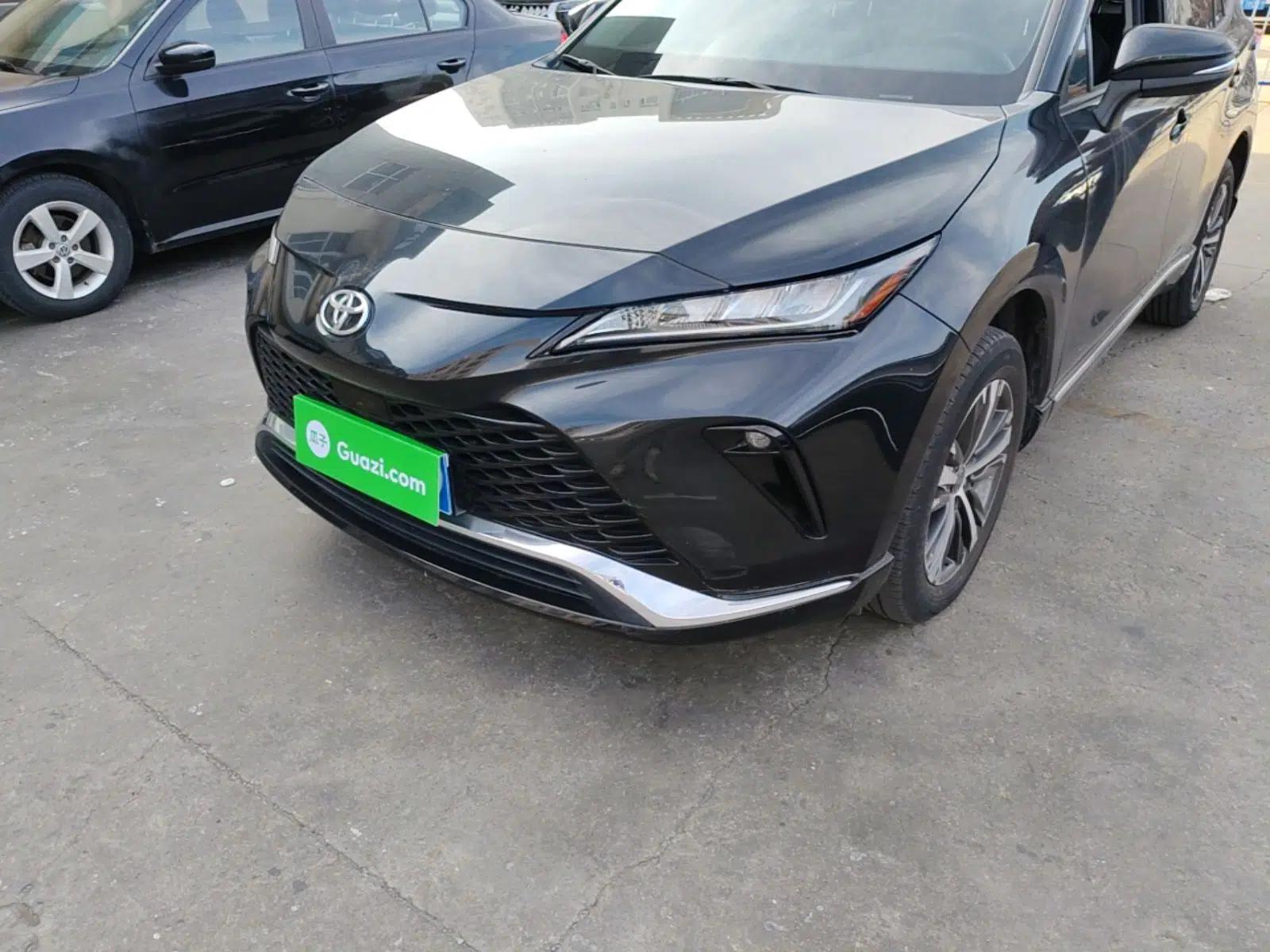 Toyota Venza 2022 2.0L CVT Two-Wheel Drive Luxury Edition — миниатюра 8
