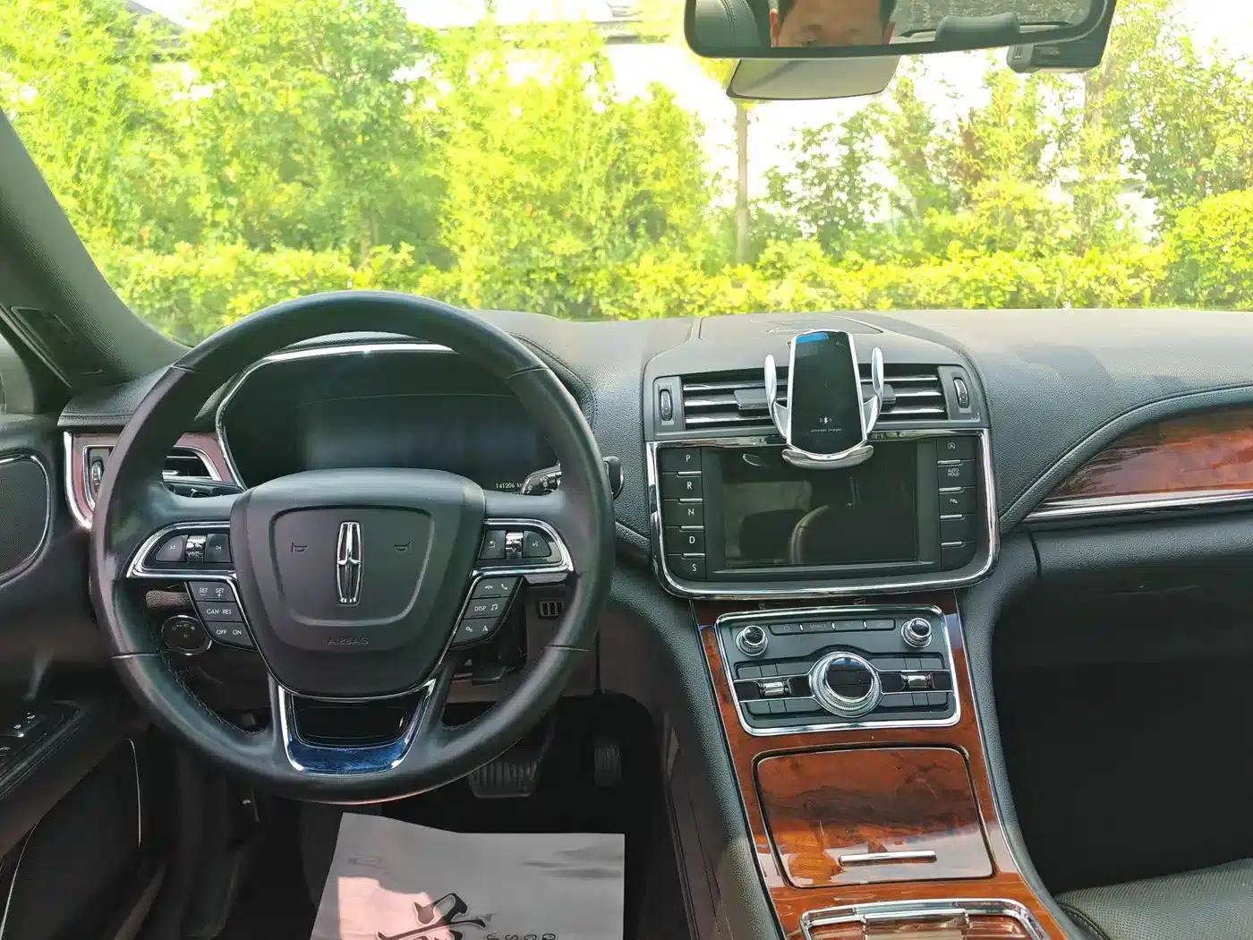 Lincoln Continental 2019 2.0T Two-Wheel Drive Premium Edition (China V Emission Standard) — миниатюра 11