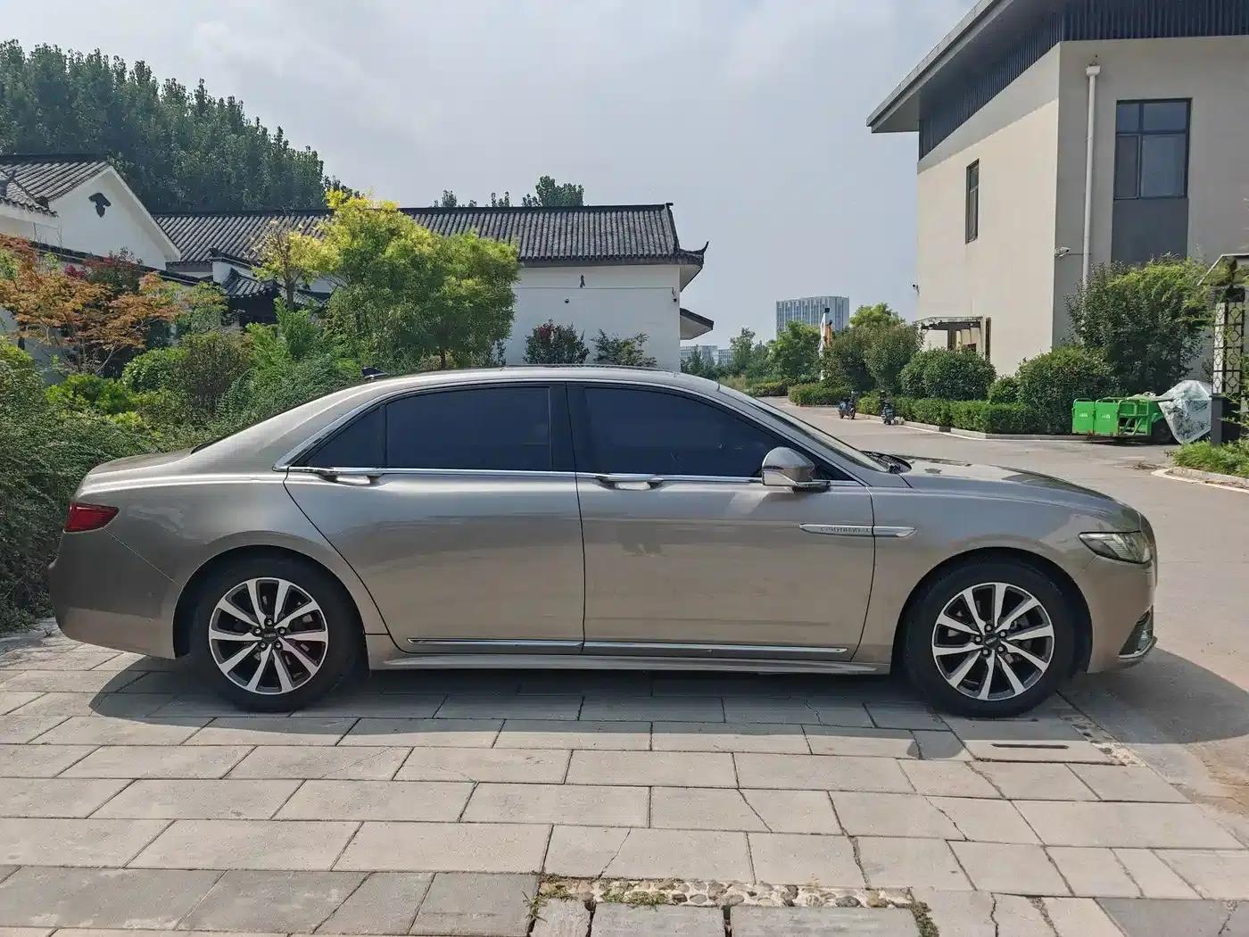 Lincoln Continental 2019 2.0T Two-Wheel Drive Premium Edition (China V Emission Standard) — миниатюра 20