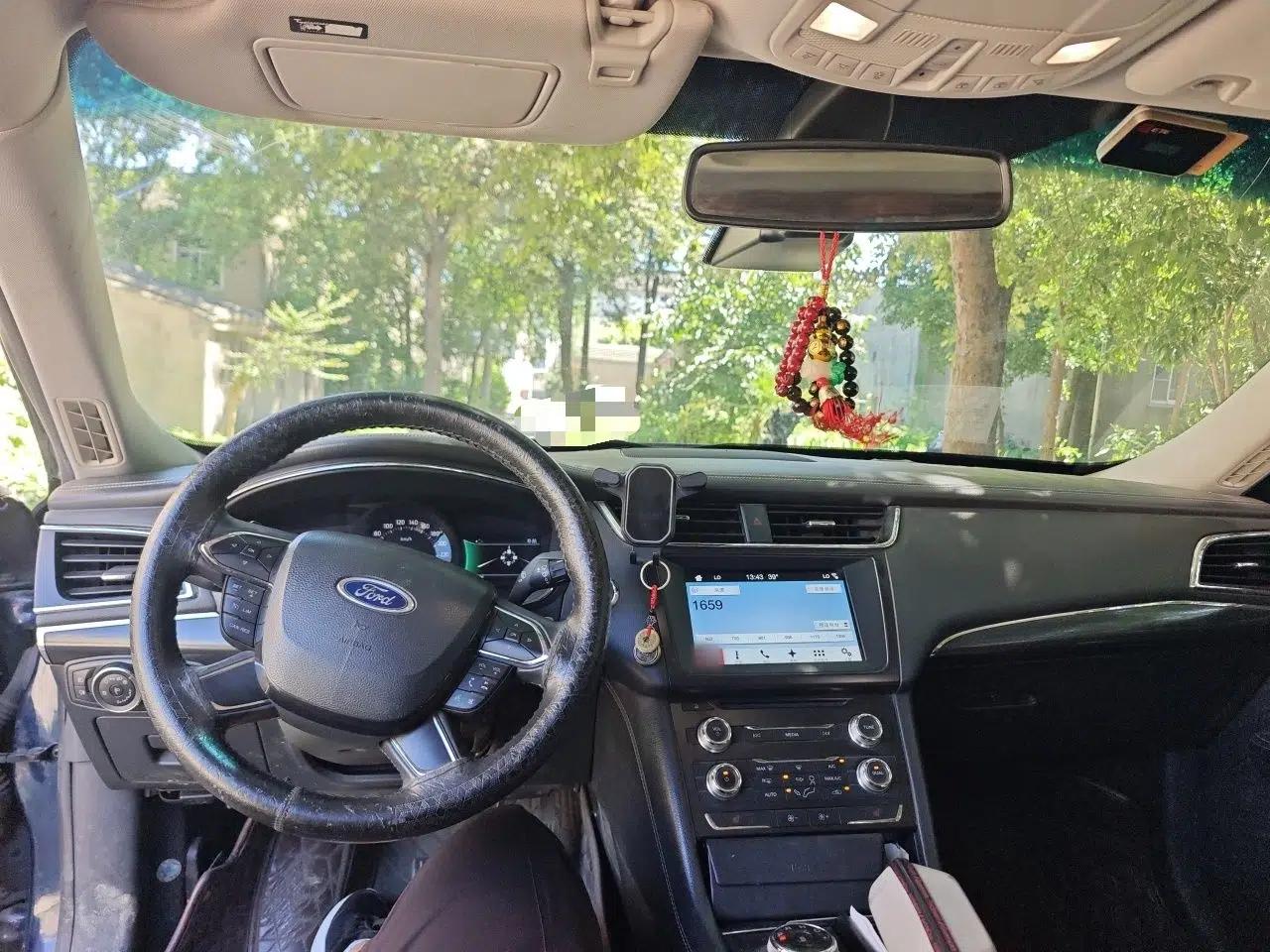 Ford Taurus 2016 EcoBoost 180 Luxury Model — миниатюра 9