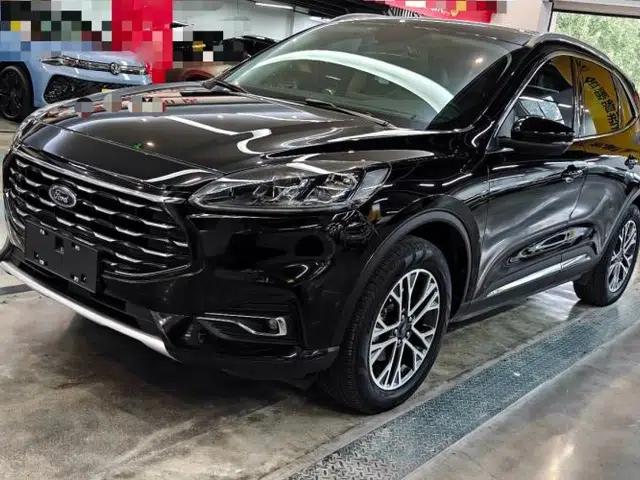 Ford Escape 2020 EcoBoost 245 Two-Wheel-Drive Titanium Edition
