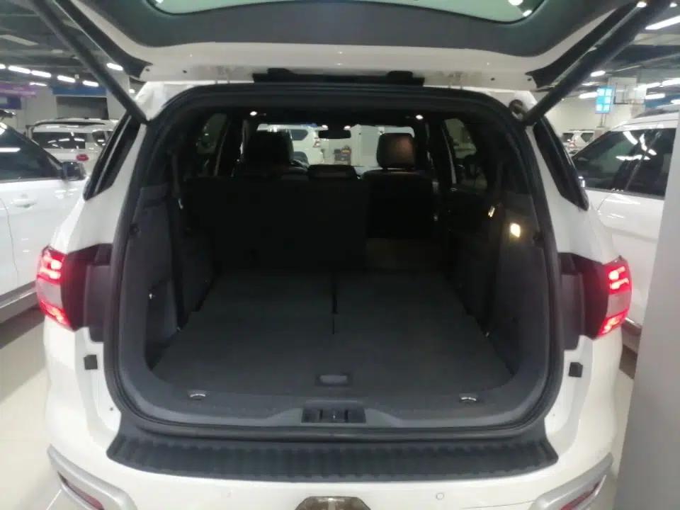 Ford Everest 2017 2.0T Gasoline Automatic 4x4 Flagship Edition 7 Seats — миниатюра 22