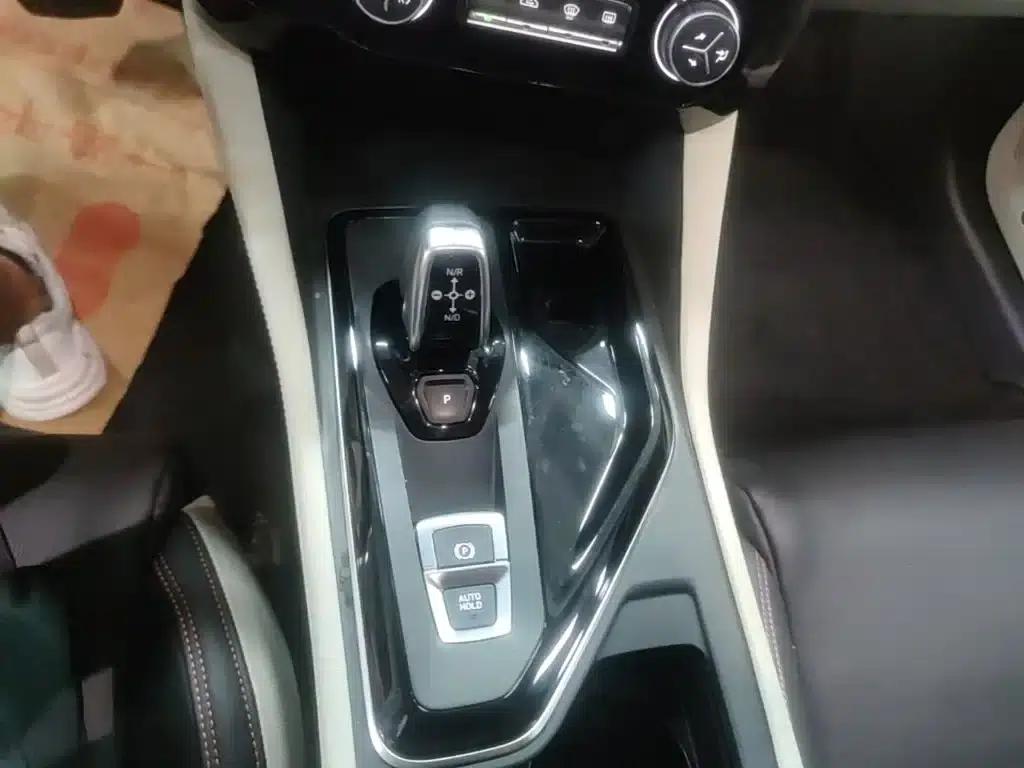 Lynk & Co 02 2019 High-Performance Edition 2.0T Automatic 2WD Pro Version (China VI Emission Standard) — миниатюра 14