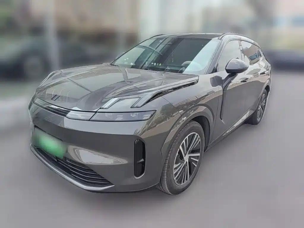 Lynk & Co 08 EM-P 2023 Model, 120km Long Range Halo — миниатюра 1