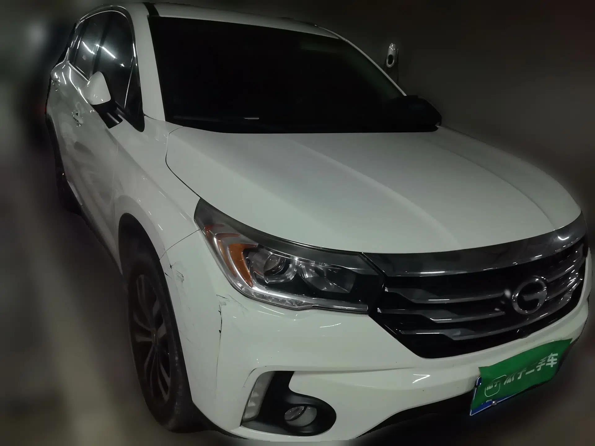 GAC Trumpchi GS4 2017 235T Automatic Two-Wheel Drive Luxury Smart Connectivity Version — миниатюра 3