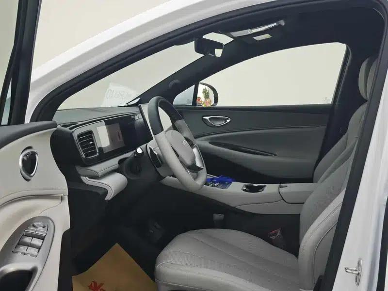 Hiace 06EV 2025 Model 605 Navigator Pro Edition — миниатюра 8