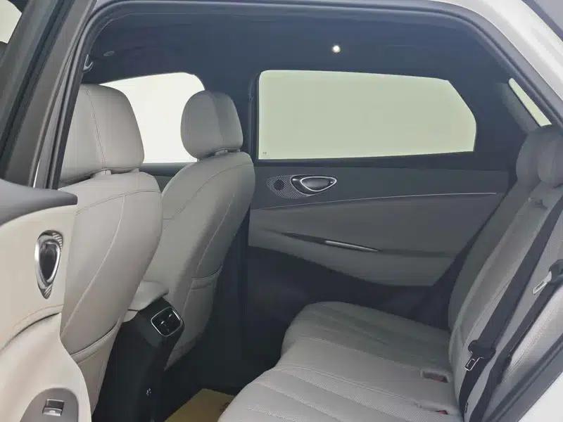 Hiace 06EV 2025 Model 605 Navigator Pro Edition — миниатюра 9