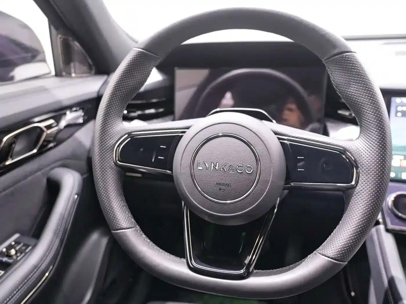 Lynk & Co 09 EM-P 2021 2.0T PHEV Halo 6-seater — миниатюра 17