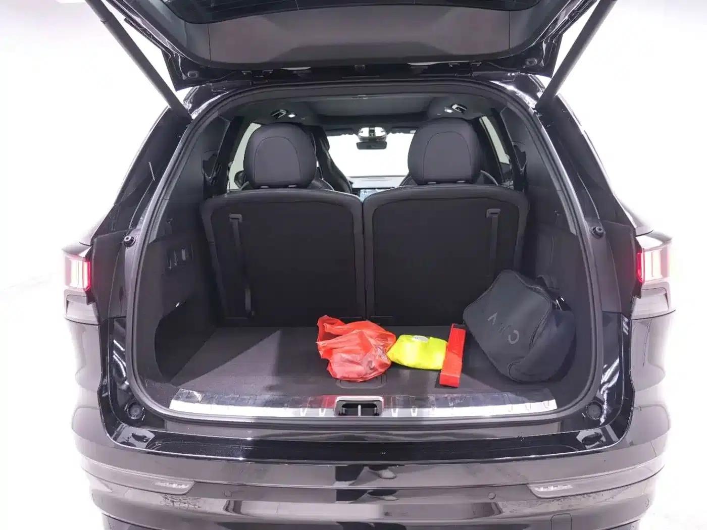 Lynk & Co 09 EM-P 2021 2.0T PHEV Halo 6-seater — миниатюра 21