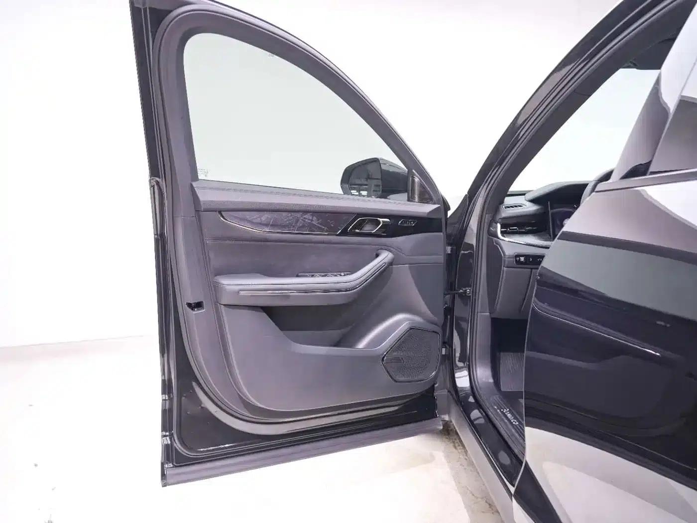 Lynk & Co 09 EM-P 2021 2.0T PHEV Halo 6-seater — миниатюра 10