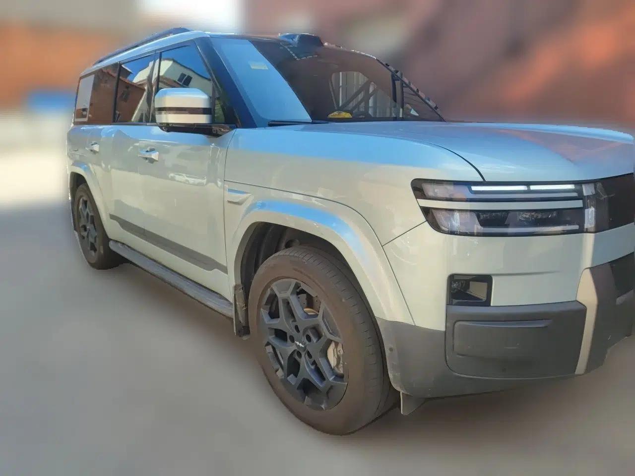 Formula Leopard Titanium 7 2025 Model 190 km Four-Wheel Drive Ultra Edition — миниатюра 3