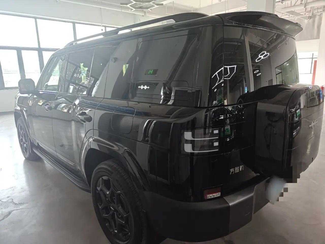 Formula Leopard Titanium 7 2025 Model 190 km Four-Wheel Drive Ultra Edition — миниатюра 4