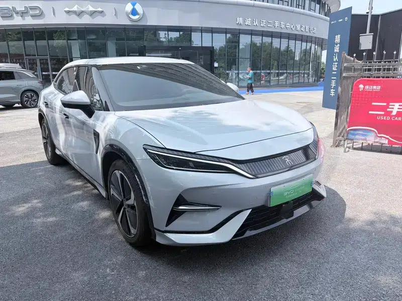Song L EV 2024 Model 662km Excellent Edition — миниатюра 2