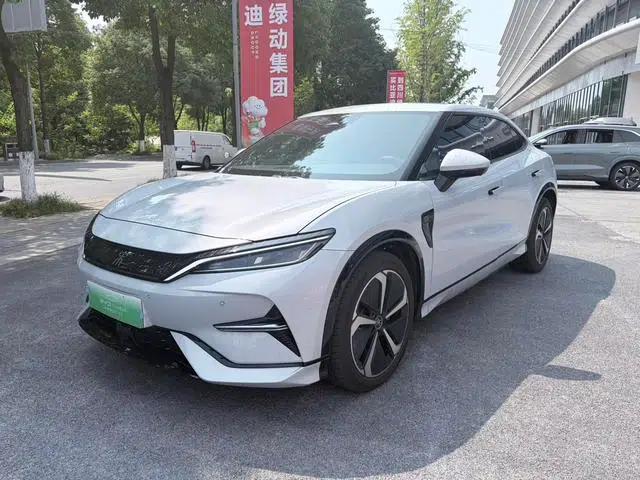 Song L EV 2024 Model 662km Excellent Edition
