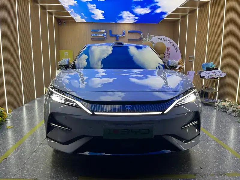 Song L EV 2025 Smart Driving Edition 602KM LiDAR Four-Wheel Drive — миниатюра 2