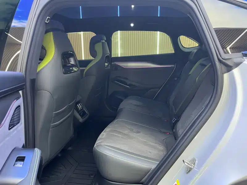 Song L EV 2025 Smart Driving Edition 602KM LiDAR Four-Wheel Drive — миниатюра 16