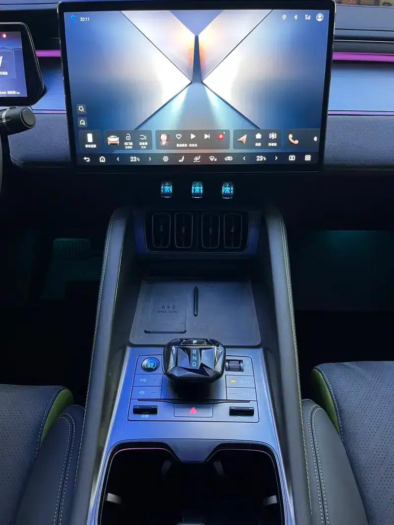 Song L EV 2025 Smart Driving Edition 602KM LiDAR Four-Wheel Drive — миниатюра 7