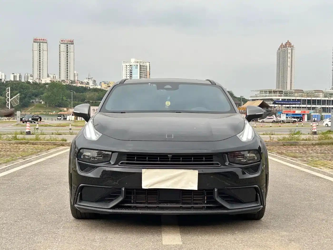 Lynk & Co 02 Hatchback 2021 2.0TD Halo Driving Package Edition — миниатюра 2