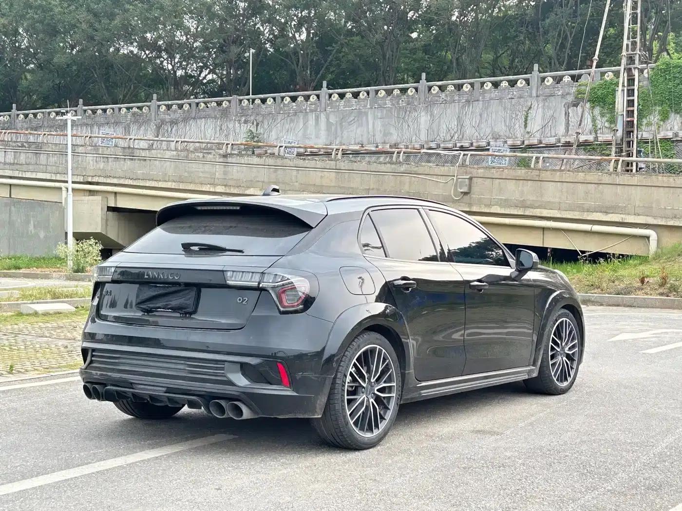Lynk & Co 02 Hatchback 2021 2.0TD Halo Driving Package Edition — миниатюра 6