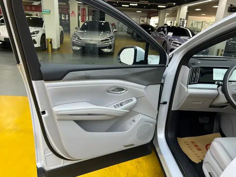 Song Ultra EV 2026 Model 605KM Super Edition — миниатюра 10