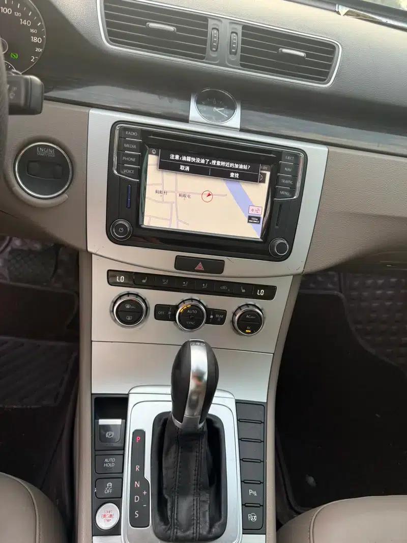 2012 Volkswagen Passat 2.0TSI Premium — миниатюра 12