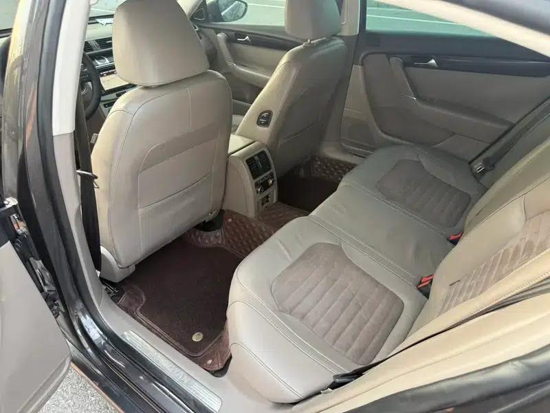 2012 Volkswagen Passat 2.0TSI Premium — миниатюра 17