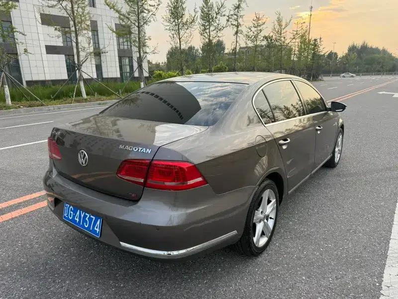 2012 Volkswagen Passat 2.0TSI Premium — миниатюра 7
