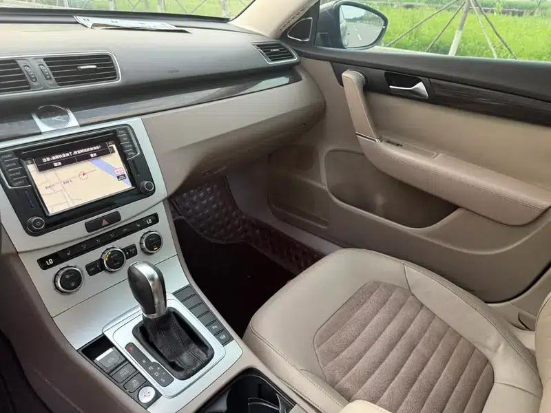 2012 Volkswagen Passat 2.0TSI Premium — миниатюра 9
