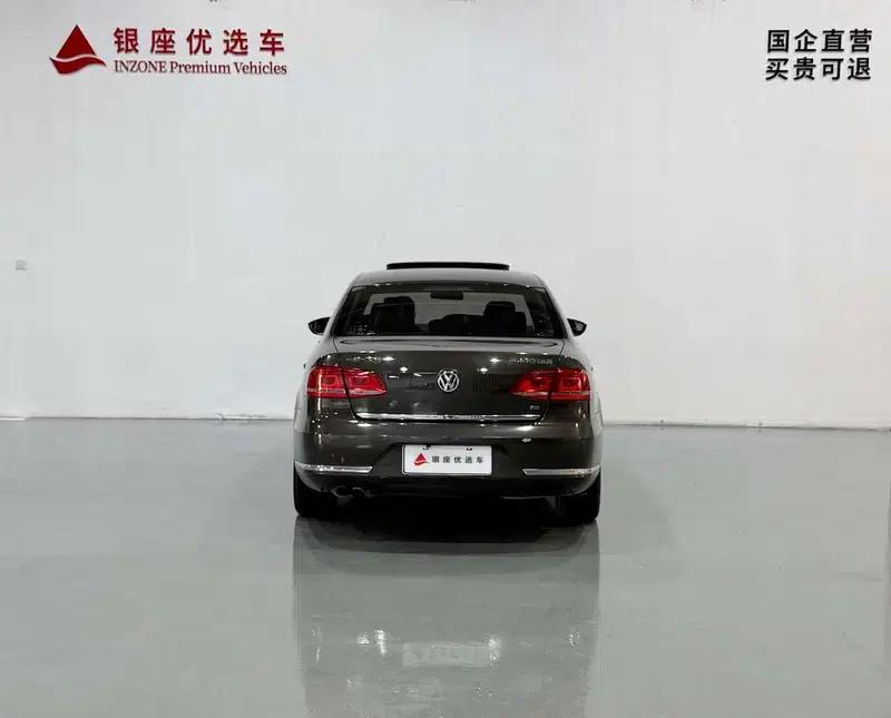 2015 Volkswagen Passat 1.8TSI Leading Edition — миниатюра 3