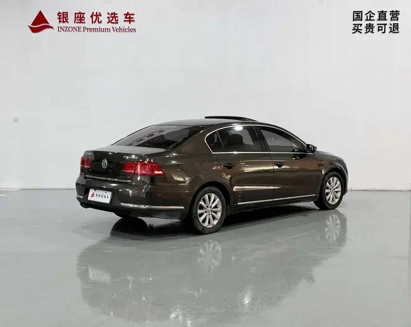 2015 Volkswagen Passat 1.8TSI Leading Edition — миниатюра 4