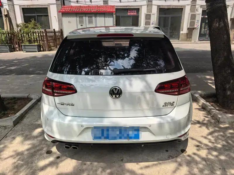 2017 Golf 280TSI Automatic R-Line Millionth Unit Edition — миниатюра 5