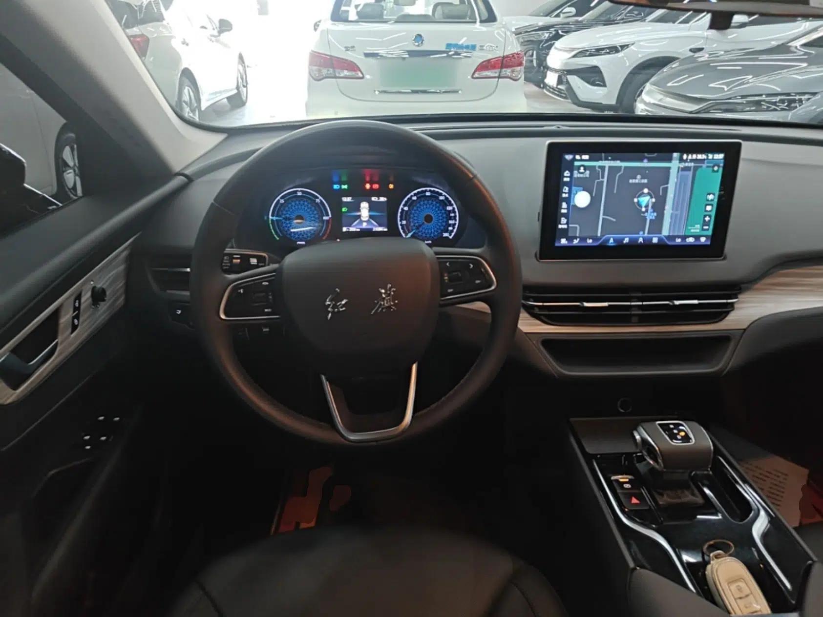 Hongqi E-QM5 2024 610 km PLUS — миниатюра 13
