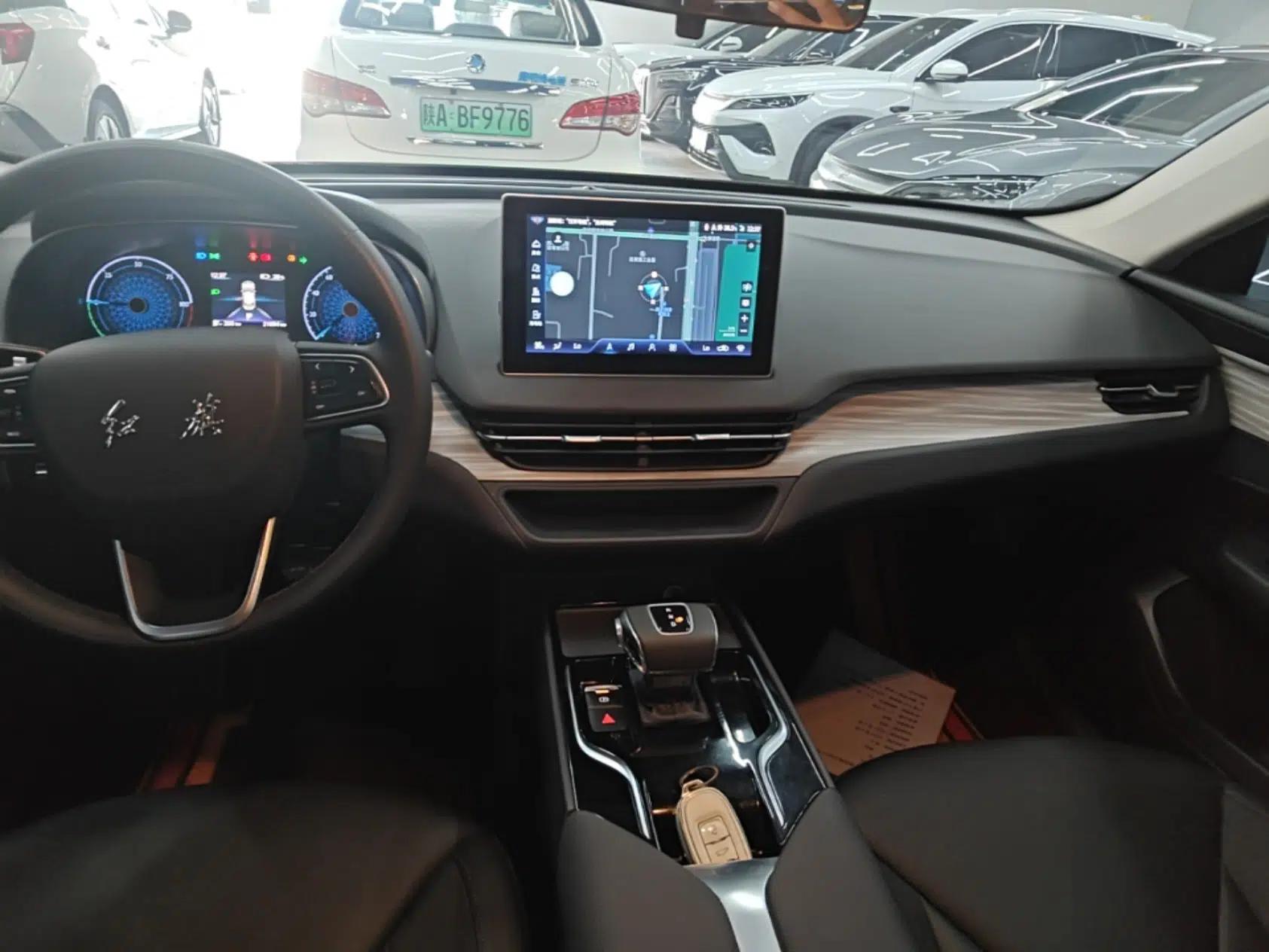 Hongqi E-QM5 2024 610 km PLUS — миниатюра 15