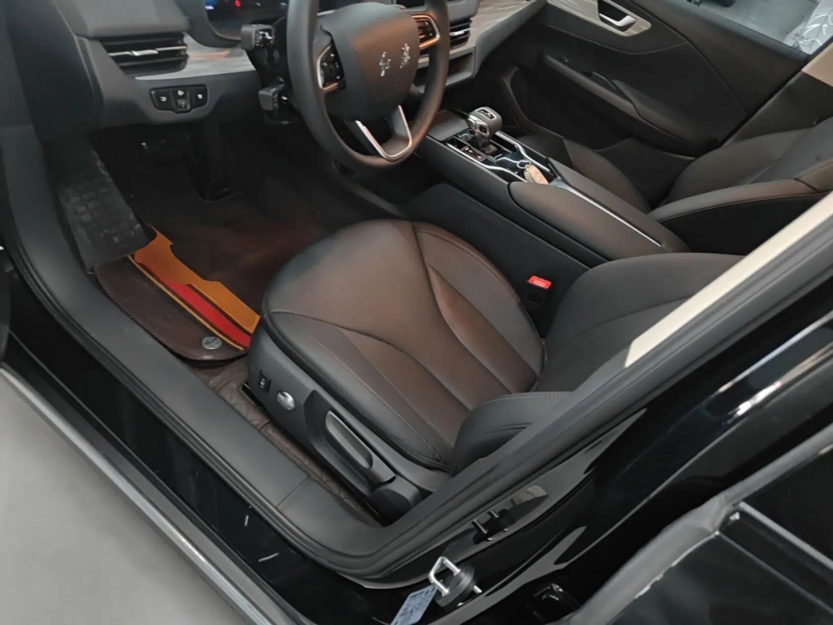 Hongqi E-QM5 2024 610 km PLUS — миниатюра 17