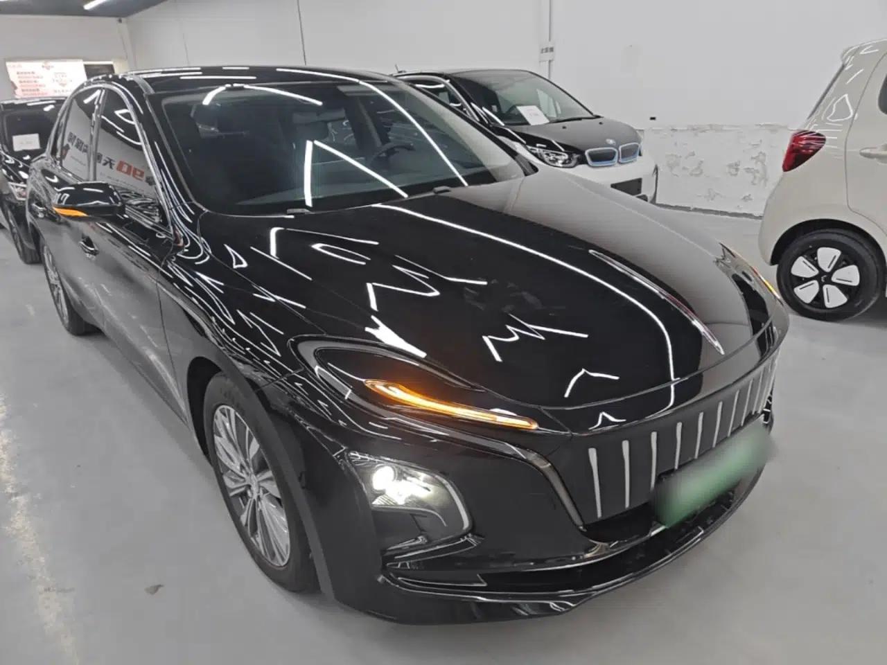 Hongqi E-QM5 2024 610 km PLUS — миниатюра 3