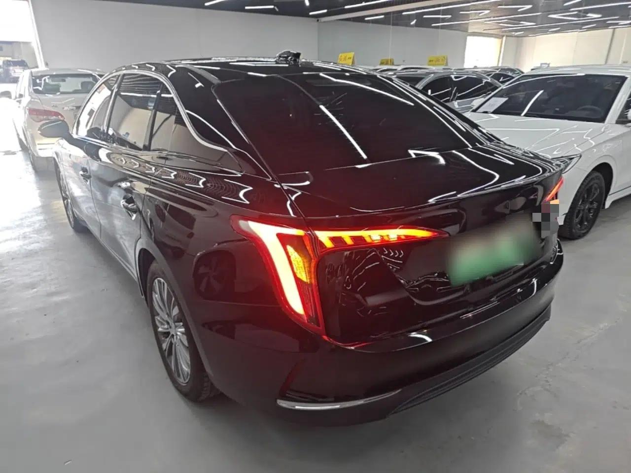 Hongqi E-QM5 2024 610 km PLUS — миниатюра 4