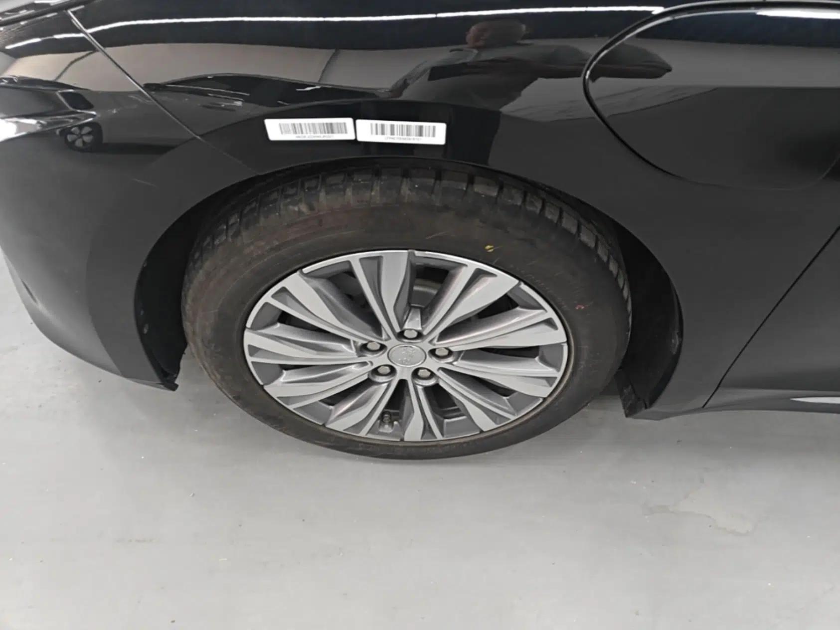 Hongqi E-QM5 2024 610 km PLUS — миниатюра 10