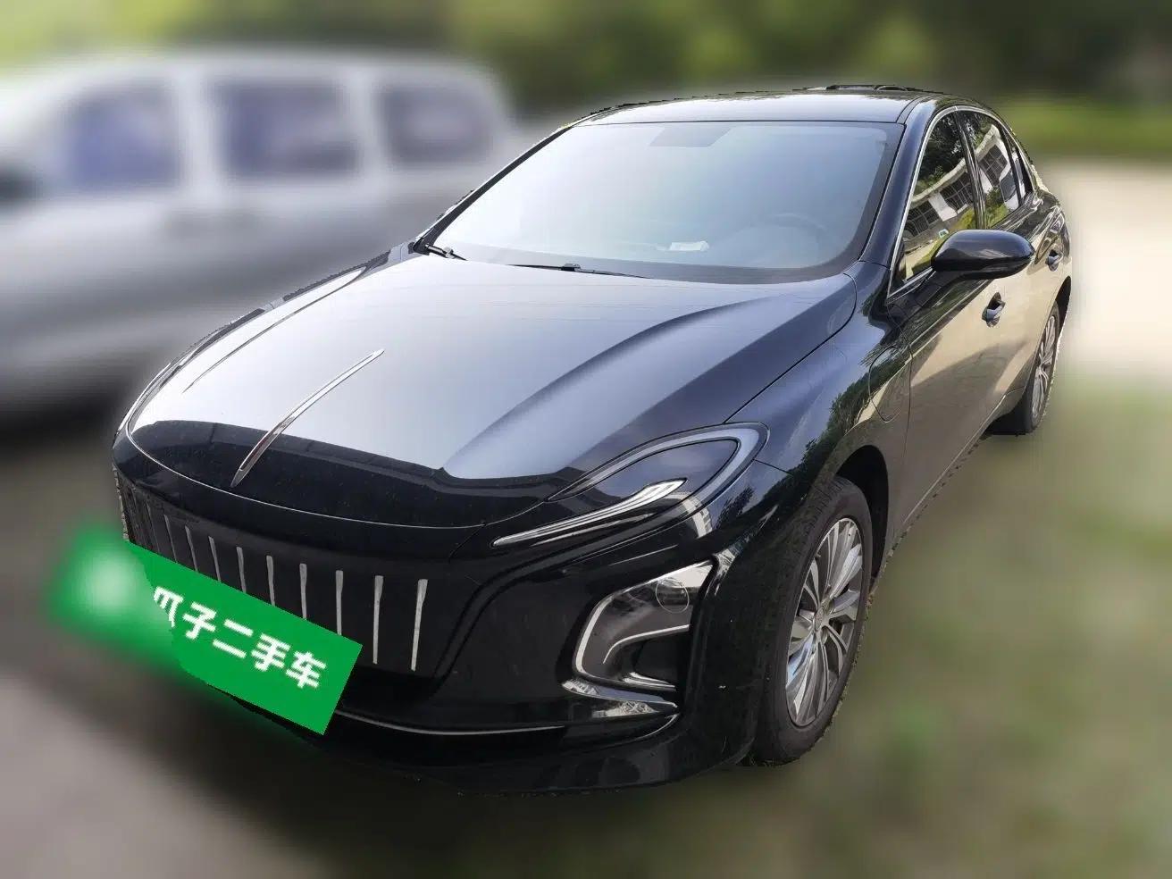 Hongqi E-QM5 2023 620km PLUS — миниатюра 1