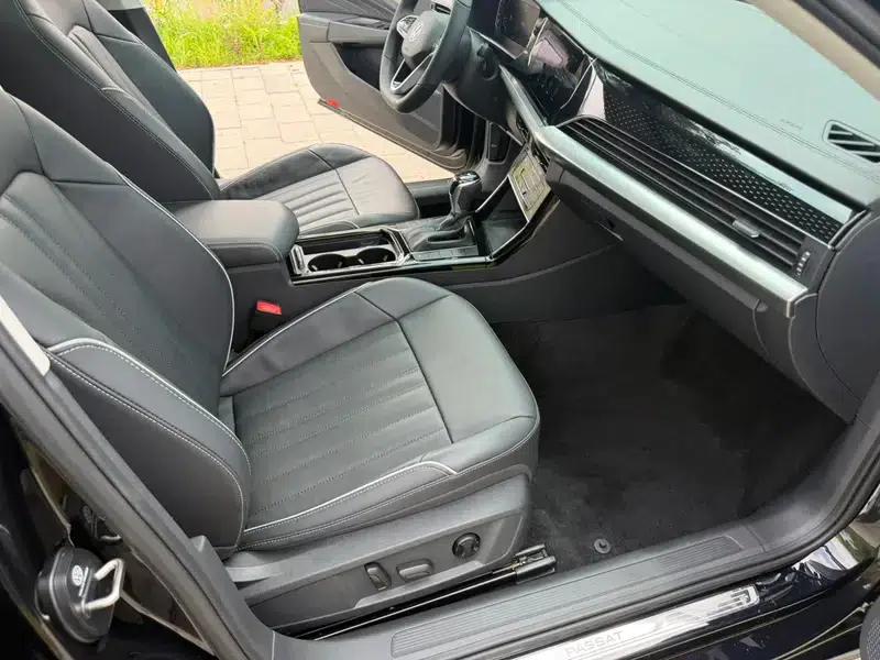2022 Passat 280TSI Elite Edition — миниатюра 13