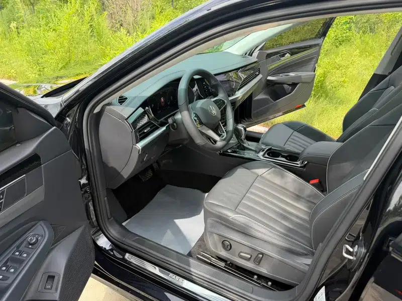 2022 Passat 280TSI Elite Edition — миниатюра 21
