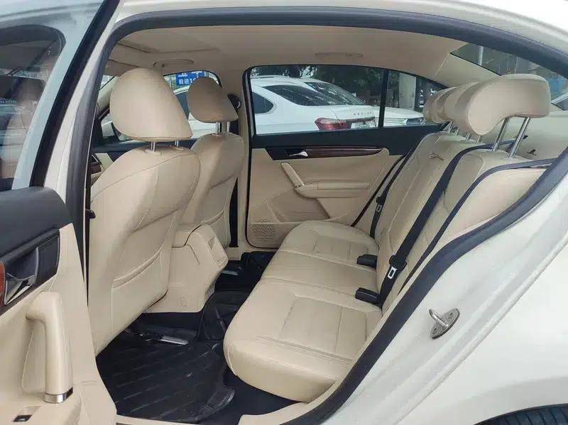 2013 Volkswagen Lavida Facelift 1.4TSI DSG Comfort Edition — миниатюра 11