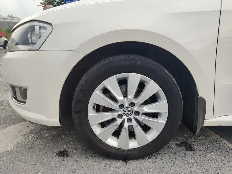2013 Volkswagen Lavida Facelift 1.4TSI DSG Comfort Edition — миниатюра 7